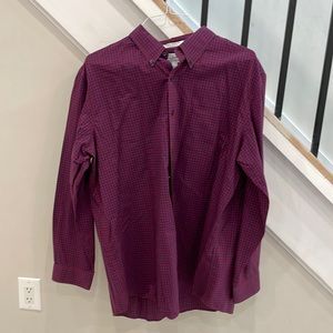 LLBean cotton button down shirt. Traditional fit. Wrinkle resistant